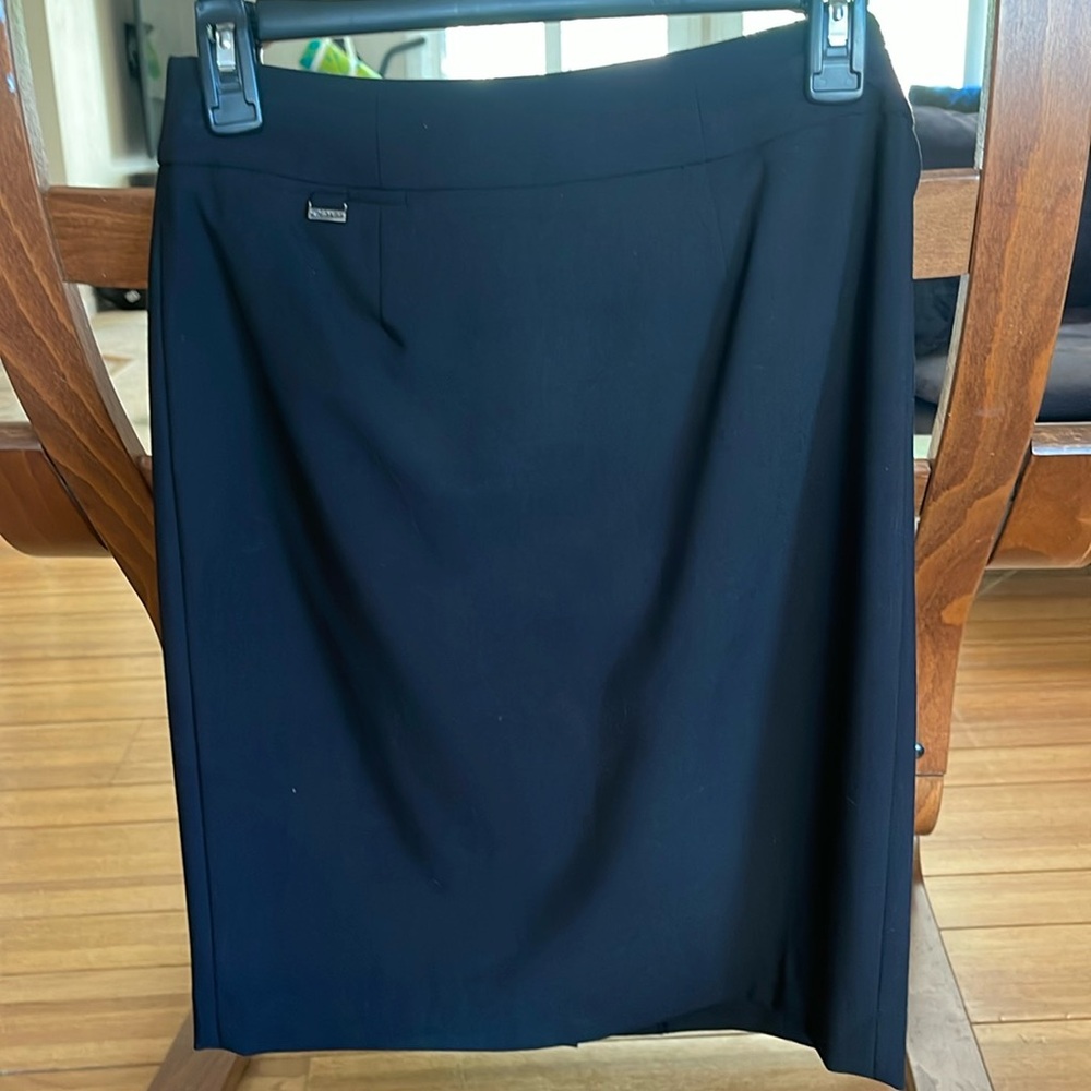 Calvin Klein - black pencil skirt
